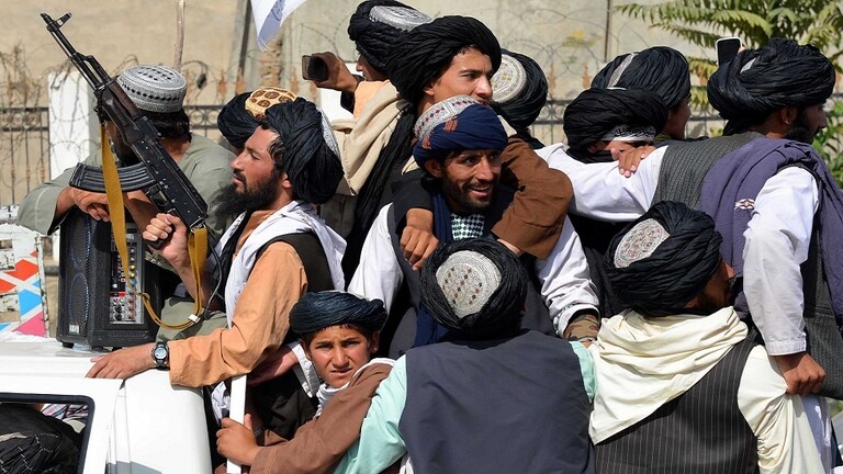 دام برس : أنباء عن شجار كبير بين قادة طالبان في القصر الرئاسي